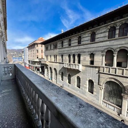 Esclusivo 130Mq Fronte Duomo E Lago E Terrazza Como Exterior photo